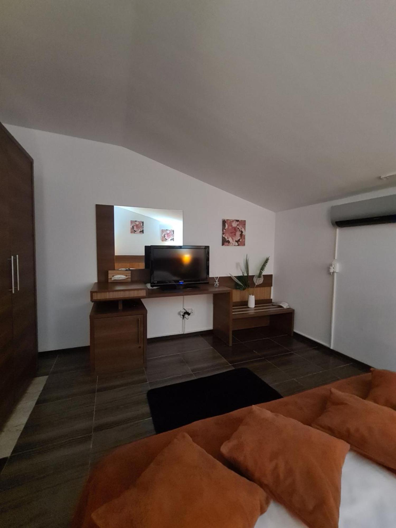 Bed and Breakfast Garsoniera privata Bukareszt Zewnętrze zdjęcie